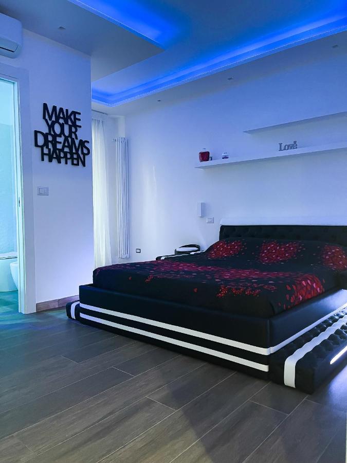 Due Cuori Suite Бари Экстерьер фото