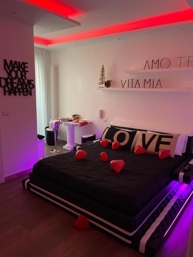 Due Cuori Suite Бари Экстерьер фото