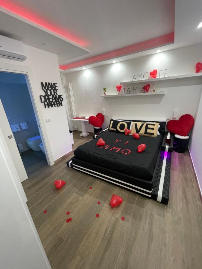 Due Cuori Suite Бари Экстерьер фото